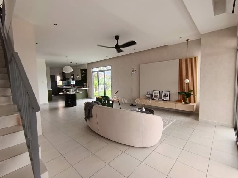 Rumah Teres 2 Tingkat untuk Dijual di Seremban 3 (Rasah) - John Wong - Living Room - PropertyGuru.com.my