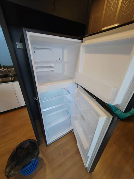 Service Residence for Sale at Service Residence @ Landmark Residence 1 - Max Chua - Kitchen - PropertyGuru.com.my