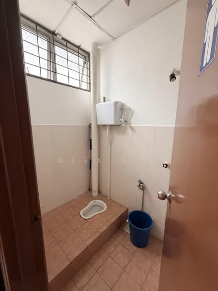 Pejabat untuk Disewa di Austin (Johor Bahru) - Alex Neo - Toilet 2 - PropertyGuru.com.my