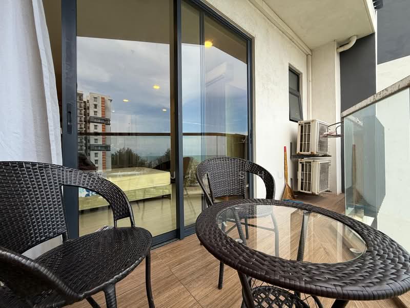 Service Residence for Rent at Timur Bay Seafront Residence - Wan Jia Shun - Balcony - PropertyGuru.com.my