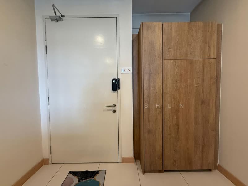Service Residence for Rent at Timur Bay Seafront Residence - Wan Jia Shun - Entrance - PropertyGuru.com.my