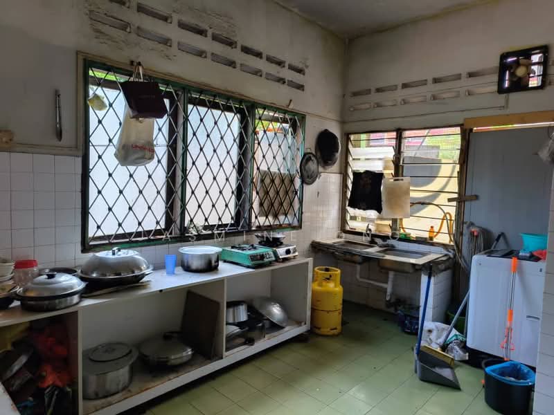 2-storey Terraced House for Sale in Taman Wahyu (Batu Caves) - Jasmine Ong - Kitchen - PropertyGuru.com.my