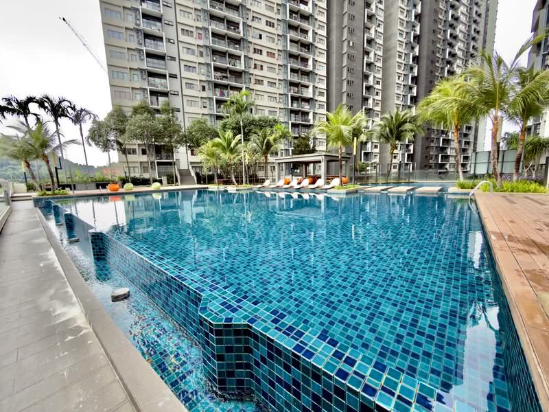 Servis Apartment untuk Dijual di Seasons Garden Residences - Faisal Abu Omar - Pool - PropertyGuru.com.my