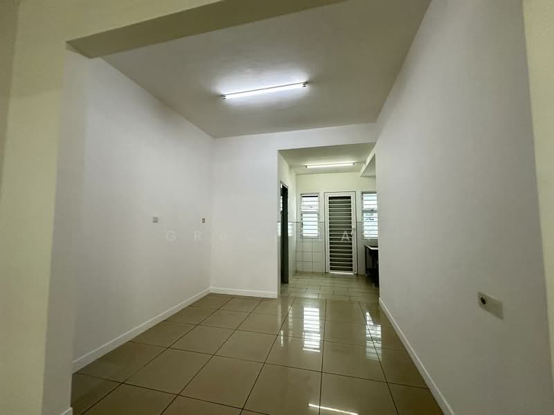2-storey Terraced House for Sale in Bandar Rimbayu (Telok Panglima Garang) - Grace Lai - Interior - PropertyGuru.com.my