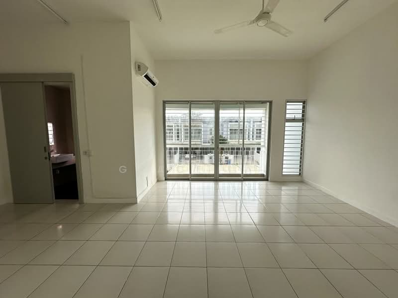 2-storey Terraced House for Sale in Bandar Rimbayu (Telok Panglima Garang) - Grace Lai - Living Room - PropertyGuru.com.my