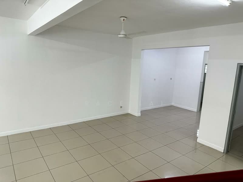2-storey Terraced House for Sale in Bandar Rimbayu (Telok Panglima Garang) - Grace Lai - Living Room - PropertyGuru.com.my