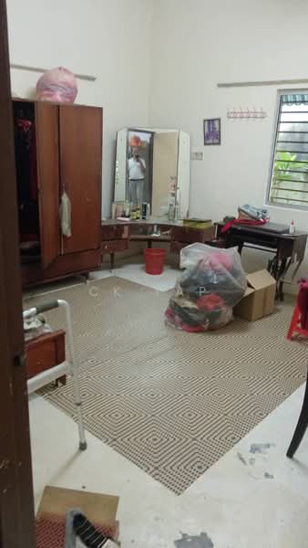 Bungalow for Sale in Kampung Sri Indah (Sungai Buloh) - CK Yap - Bedroom - PropertyGuru.com.my