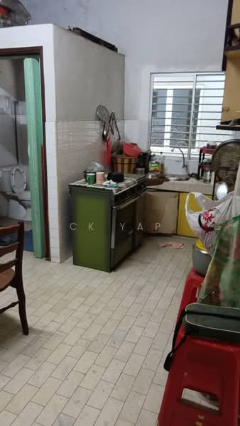 Bungalow for Sale in Kampung Sri Indah (Sungai Buloh) - CK Yap - Kitchen - PropertyGuru.com.my