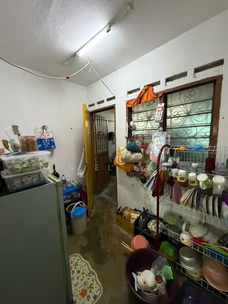 2-storey Terraced House for Sale in Taman Sri Kulai Baru 2 (Kulai) - Daniel Yong - Kitchen - PropertyGuru.com.my