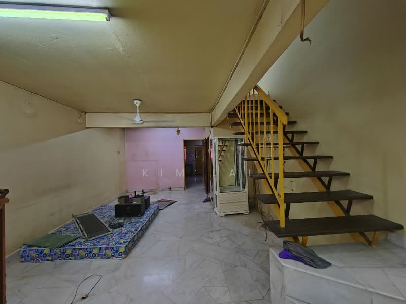 Rumah Teres untuk Dijual di Kajang (Selangor) - Kim Lai - Living Room - PropertyGuru.com.my