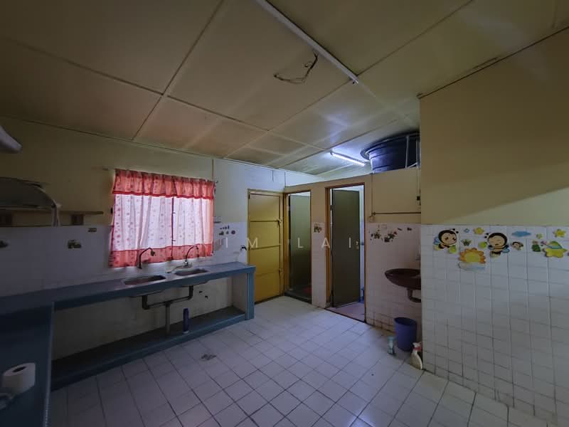 Rumah Teres untuk Dijual di Kajang (Selangor) - Kim Lai - Kitchen - PropertyGuru.com.my