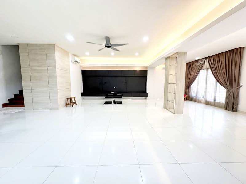 Semi-Detached House for Sale in Kota Damansara (Selangor) - Vincent Liaw - Living Room - PropertyGuru.com.my