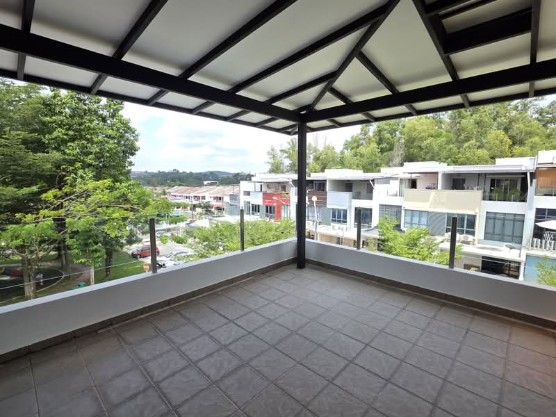 3-storey Terraced House for Sale in Bandar Mahkota Cheras (Cheras) - Jackie Ng - Balcony - PropertyGuru.com.my