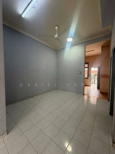 Rumah Teres 2 Tingkat untuk Dijual di Taman Damansara Aliff (Tampoi) - Daniel Yong - Interior - PropertyGuru.com.my