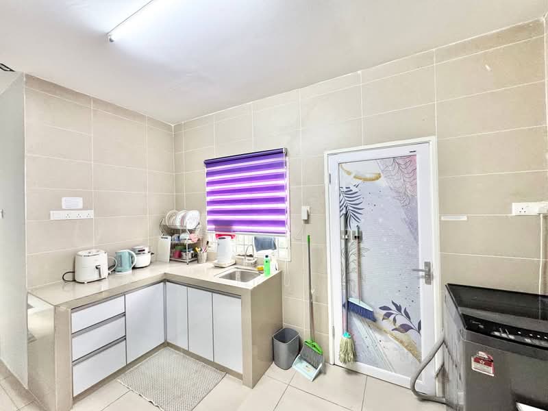 Semi-Detached House for Sale in Taman Desiran Bayu (Puchong) - Nurul Izza - PropertyGuru.com.my