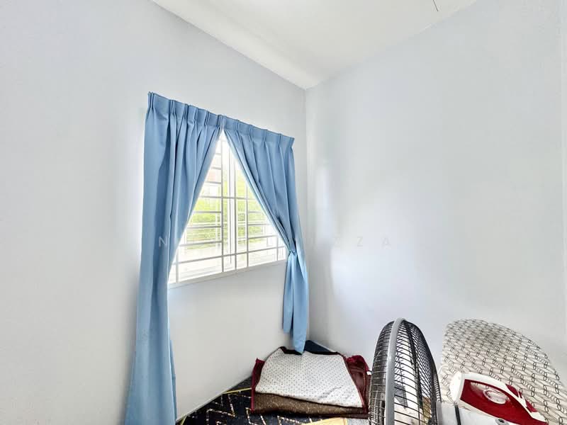Semi-Detached House for Sale in Taman Desiran Bayu (Puchong) - Nurul Izza - PropertyGuru.com.my