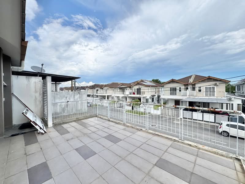 Semi-Detached House for Sale in Taman Desiran Bayu (Puchong) - Nurul Izza - PropertyGuru.com.my
