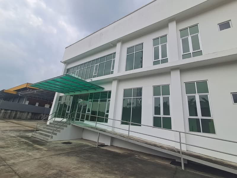 Tanah Perindustrian untuk Dijual di Kampung Lukut (Kota Tinggi) - Pier Lye - PropertyGuru.com.my