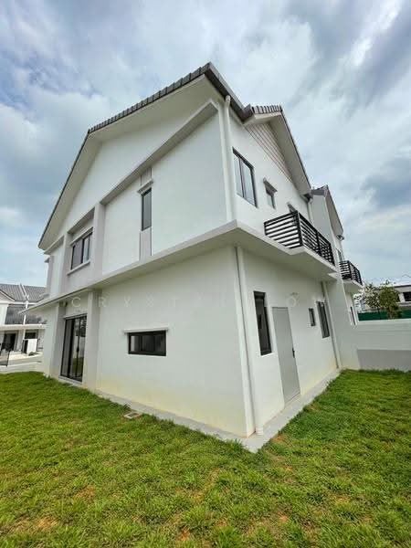 Rumah Berkembar untuk Dijual di Cyber 10 (Cyberjaya) - Crystal Low - PropertyGuru.com.my