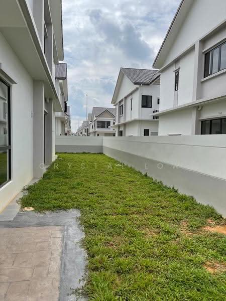 Rumah Berkembar untuk Dijual di Cyber 10 (Cyberjaya) - Crystal Low - PropertyGuru.com.my
