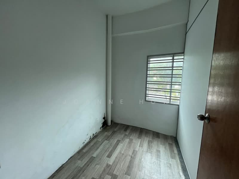 Shop for Sale in Ayer Keroh (Melaka) - Joanne How - Interior - PropertyGuru.com.my