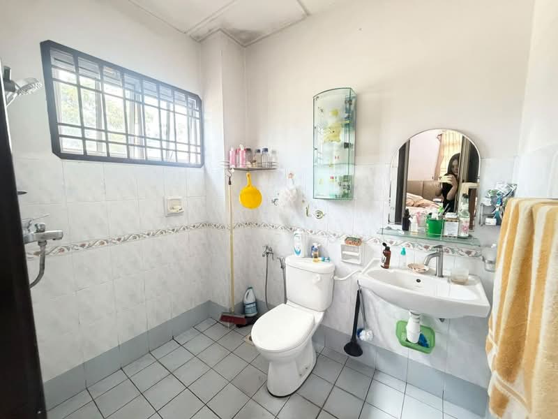 2-storey Terraced House for Sale in Taman Setia Indah (Tebrau) - Nico Chong - Bathroom - PropertyGuru.com.my