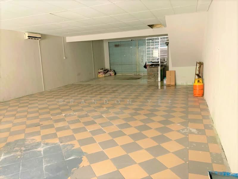 Kedai untuk Disewa di Bandar Putra Permai (Seri Kembangan) - Brandon Yee - Interior - PropertyGuru.com.my