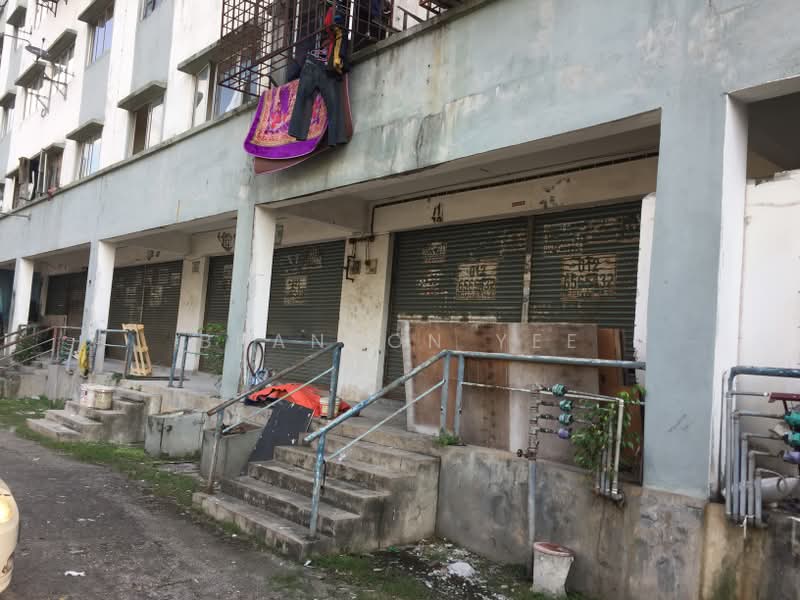 Kedai untuk Disewa di Bandar Putra Permai (Seri Kembangan) - Brandon Yee - PropertyGuru.com.my