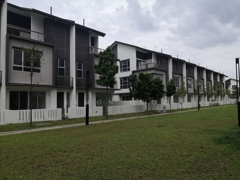 Rumah Teres untuk Dijual di Bandar Tropicana Aman (Telok Panglima Garang) - Simon Khoo - Exterior - PropertyGuru.com.my