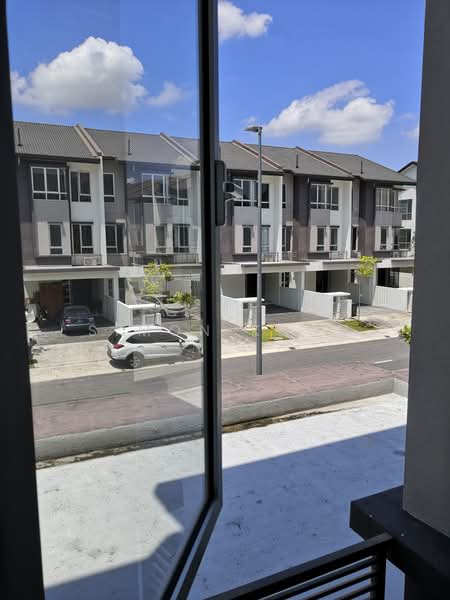 Rumah Teres untuk Dijual di Bandar Tropicana Aman (Telok Panglima Garang) - Simon Khoo - Exterior - PropertyGuru.com.my