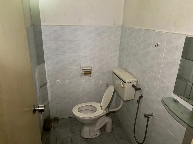 Shop for Rent in Diamond Square (Setapak) - Foo Sek Mou - Bathroom - PropertyGuru.com.my