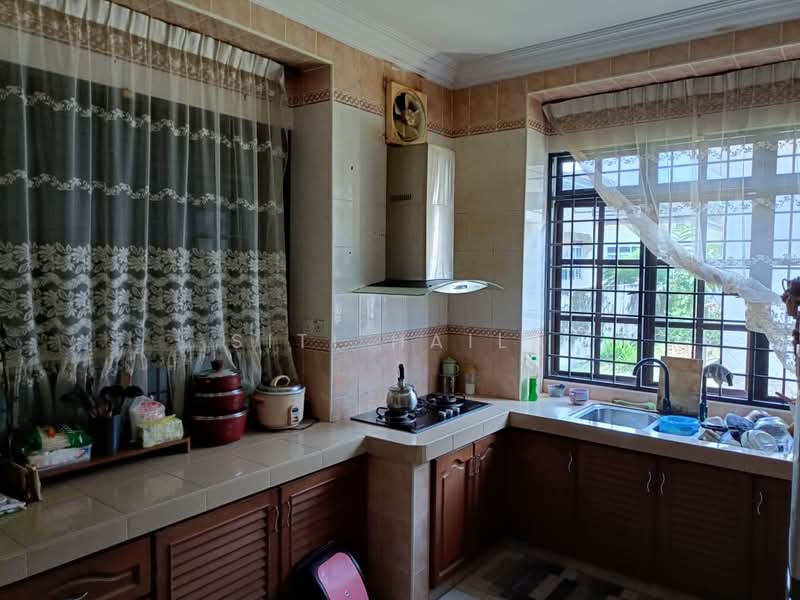 Bungalow for Sale in Kamunting (Perak) - Siti Haila - Kitchen - PropertyGuru.com.my