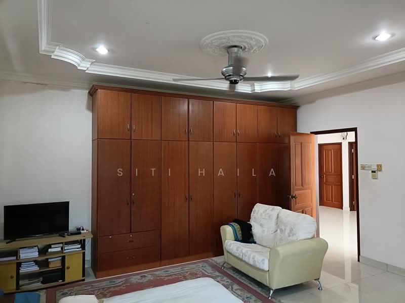 Bungalow for Sale in Kamunting (Perak) - Siti Haila - Bedroom - PropertyGuru.com.my