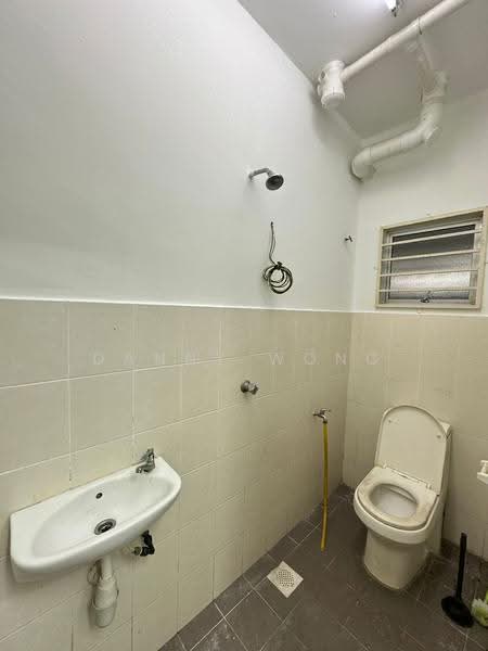 Rumah Teres 2-Tingkat untuk Dijual di Taman Rawang Tin (Rawang) - Danny Wong - Bathroom - PropertyGuru.com.my