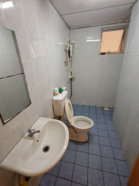 Condominium for Sale at Wangsa Metroview - Kin L - Bathroom - PropertyGuru.com.my