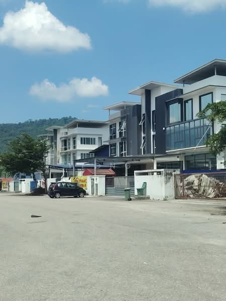Kilang untuk Disewa di Hi-Tech Industrial Park (Semenyih) - Yeong . - Exterior - PropertyGuru.com.my