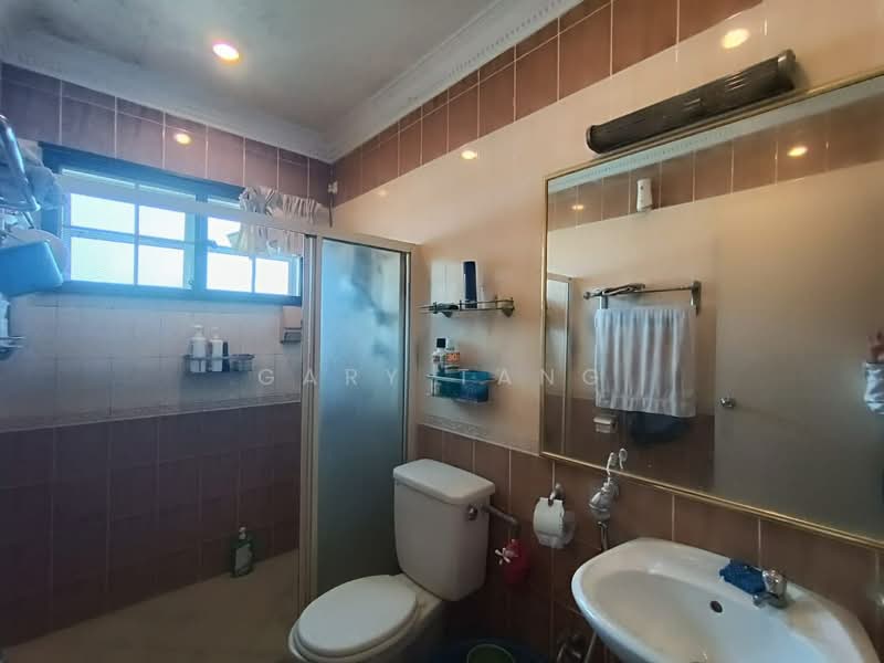 3-storey Terraced House for Sale in Tiger Lane (Ipoh) - Gary Tang - Bathroom - PropertyGuru.com.my