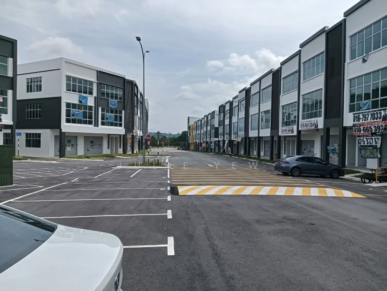 Shop / Office for Rent in Gelang Patah (Johor) - Julie Yew - Exterior - PropertyGuru.com.my