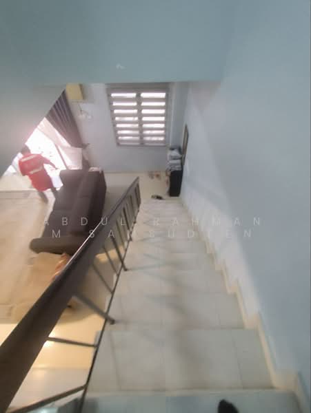 2-storey Terraced House for Sale in TAMAN PUCHONG UTAMA (Puchong) - Abdul Rahman M Samsudeen - Living Room - PropertyGuru.com.my