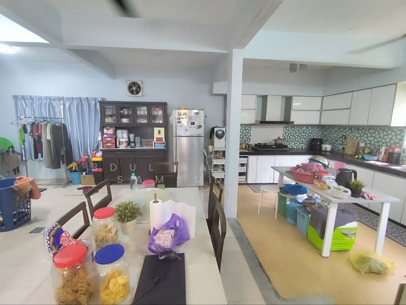 2-storey Terraced House for Sale in TAMAN PUCHONG UTAMA (Puchong) - Abdul Rahman M Samsudeen - Kitchen - PropertyGuru.com.my