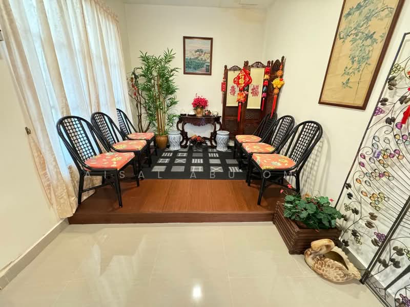 Rumah Berkembar untuk Dijual di Ampang Jaya (Ampang) - Faisal Abu Omar - Living Room - PropertyGuru.com.my
