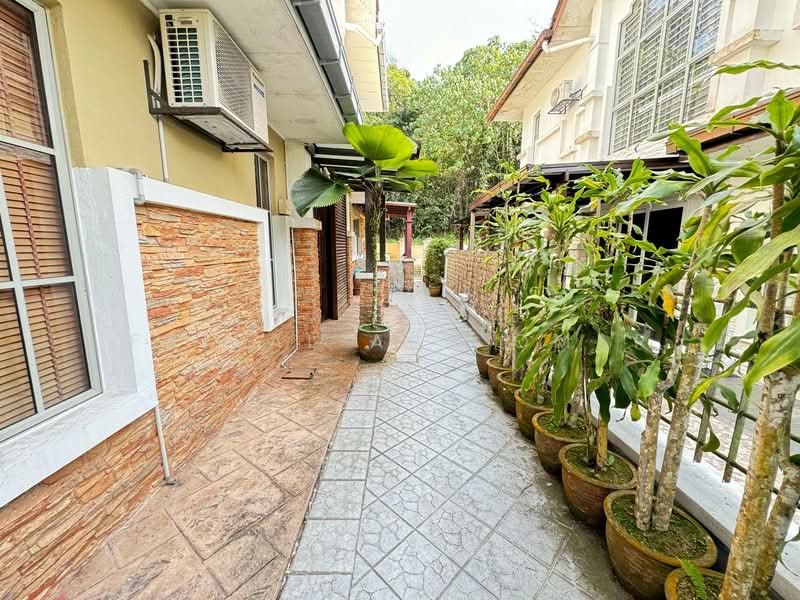 Rumah Berkembar untuk Dijual di Ampang Jaya (Ampang) - Faisal Abu Omar - Exterior - PropertyGuru.com.my