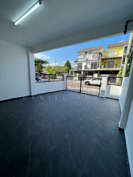 Rumah Teres 2.5 Tingkat untuk Dijual di Kelapa Sawit (Kulai) - Daniel Yong - Exterior - PropertyGuru.com.my