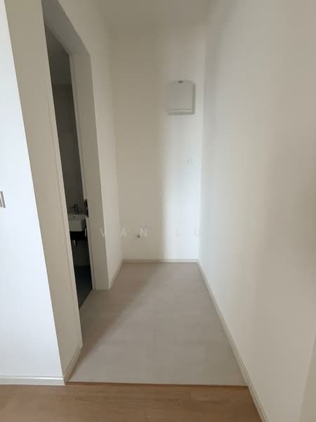 Servis Apartment untuk Dijual di Laurel Residence - Ivan Lum - Corridor - PropertyGuru.com.my