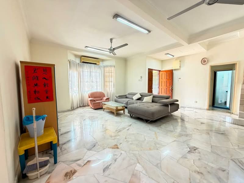 Rumah Banglo untuk Dijual di Kota Emerald (Rawang) - Vikram . - Living Room - PropertyGuru.com.my