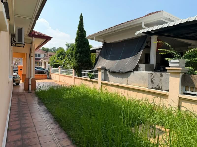 Rumah Banglo untuk Dijual di Kota Emerald (Rawang) - Vikram . - Exterior - PropertyGuru.com.my
