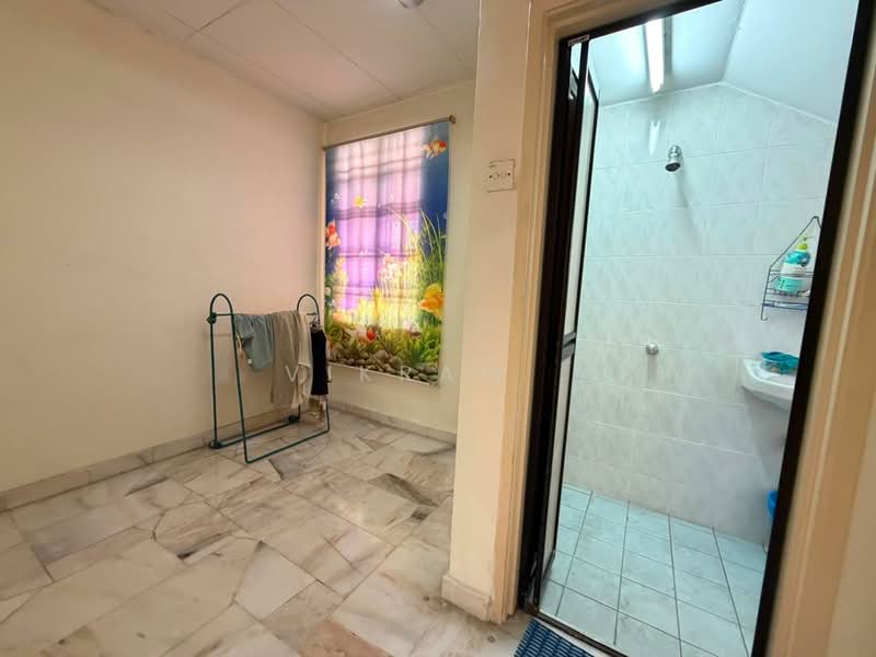 Rumah Banglo untuk Dijual di Kota Emerald (Rawang) - Vikram . - Bathroom - PropertyGuru.com.my
