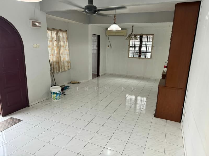 Rumah Teres 2 Tingkat untuk Dijual di SS19 (Subang Jaya) - Cindy Ng - Living Room - PropertyGuru.com.my