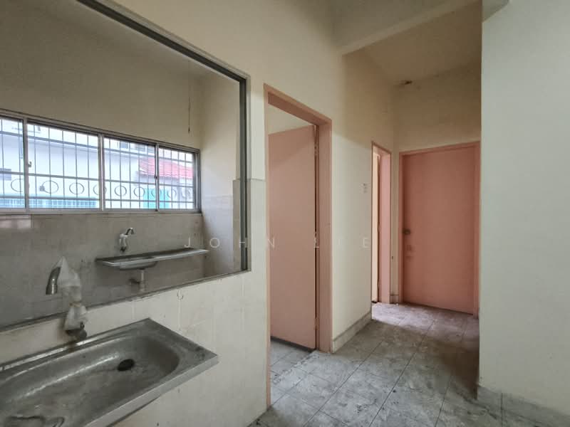 Rumah Teres 2 Tingkat untuk Dijual di Bandar Puteri Puchong (Puchong) - John Lee - Kitchen - PropertyGuru.com.my