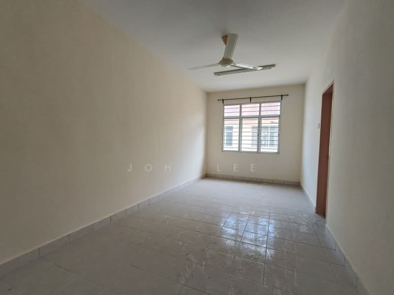 Rumah Teres 2 Tingkat untuk Dijual di Bandar Puteri Puchong (Puchong) - John Lee - Living Room - PropertyGuru.com.my